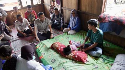 Usai Dikunjungi Bupati Muchendi, Balita Penyintas Atresia Ani Siap Operasi di RSMH