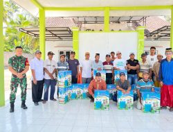 Dorong Ketahanan Pangan, Babinsa Dampingi Penyerahan 17 Alat Pertanian ke Petani Gayam Lor