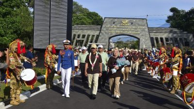 Gubernur Akmil Sambut Peserta Reuni Delti’85 dan Denus’85 di Magelang