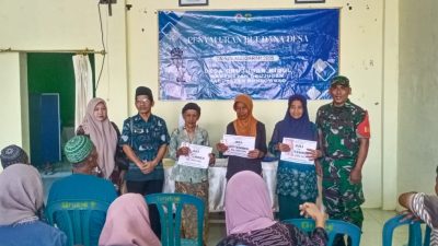 Babinsa 0822 Dampingi Penyaluran BLT-DD Tahap III di Desa Grujugan Kidul