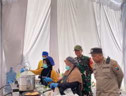 Babinsa Dampingi Sertifikasi BNSP Pengolahan Masakan Indonesia di SPPG Al Hidayah Wujud Dukungan TNI untuk SDM Unggul Desa Dadapan!