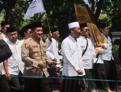 Kapolres Probolinggo Sampaikan Terima Kasih, Aksi Damai Ribuan Santri di Kantor DPRD Berlangsung Tertib