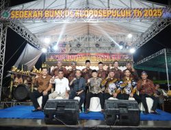 Meski Diguyur Hujan, Ratusan Warga Kloposepuluh Antusias Hadiri Sedekah Bumi Bersama Bupati H.Subandi