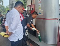 Polres Bondowoso gercep Tanggapi Keluhan Masyarakat Sidak SPBU untuk Cek Langsung Kondisi BBM