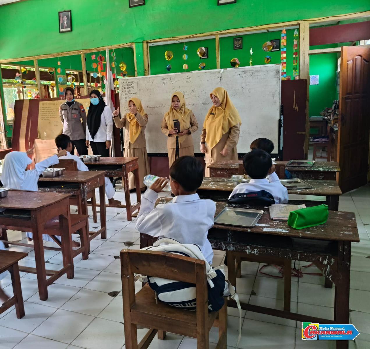 Polres Ngawi salurkan makan bergizi gratis untuk pelajar di Kasreman