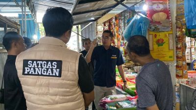 Satgas Pangan Polresta Banyuwangi melakukan sidak pengawasan HET beras di Pasar Banyuwangi untuk jaga stabilitas harga.