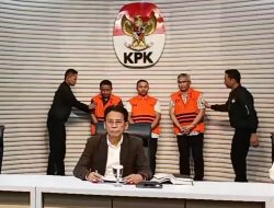 KPK Tetapkan Gubernur Riau Sebagai Tersangka,Jatah Preman Rp. 7 Miliar Terbongkar
