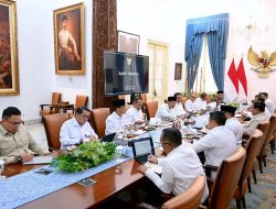 Presiden RI Prabowo Subianto Mengadakan Rapat Terbatas  Menteri Kabinet Merah Putih