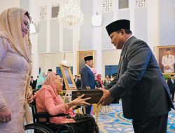Presiden RI Prabowo Subianto Menganugerahkan Gelar Pahlawan Nasional