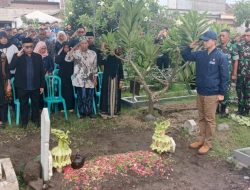 Anugerahkan Gelar Patriot Transmigrasi dari Menteri Transmigrasi untuk Relawan Asal Desa Kalitengah Kecamatan Tanggulangin Sidoarjo