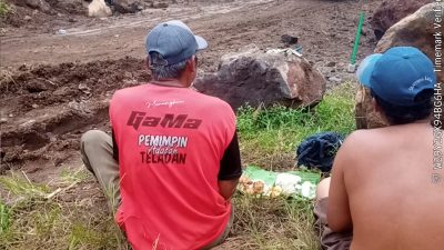 TAMBANG BATU TAK KANTONGI IJIN BEROPRASI BEBAS DI WILAYAH MALANG