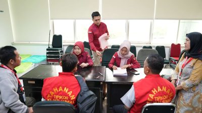 Jaksa Gadungan Ditahan, Dua Tersangka Diserahkan ke Kejari OKI