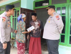 Kapolres Pasuruan Salurkan Bantuan Sosial untuk Warga Terdampak Puting Beliung di Kejayan