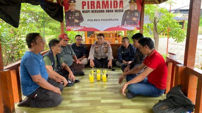 Ngopi Bareng Awak Media, Polres Pasuruan Ajak Wartawan Tangkal Hoaks