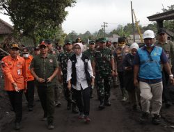 Kepala BNPB Tinjau Dampak Erupsi Semeru di Pronojiwo: Tanggap Darurat Diperpanjang, Relokasi Warga Dipastikan Berjalan