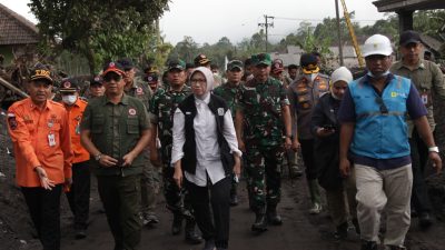 Kepala BNPB Tinjau Dampak Erupsi Semeru di Pronojiwo: Tanggap Darurat Diperpanjang, Relokasi Warga Dipastikan Berjalan