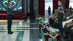 Pengarahan Gubernur Akmil kepada orang tua Prajurit Taruna di Magelang.