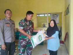 Ratusan Warga Blindungan Terima Bantuan Beras dan Minyak Goreng,Babinsa Kawal Penyaluran