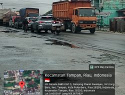 Truk Berat Kepung Garuda Sakti KM 1: Aturan Jelas, Kerusakan Nyata, Penegakan Masih Gelap