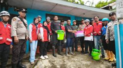 Polres Pasuruan Salurkan Bantuan Sosial kepada Keluarga Korban Longsor Tlogosari