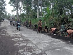 Sinergi Gulbencal dan Pramuka Saka Wira Kartika, Perkuat Mitigasi dengan Pendalaman Drainase di Dusun Sumbersari