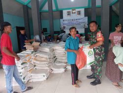 Sertu Kunaidi Kawal Ketat Penyaluran BAPANG di Desa Cangkring,Distribusi Berjalan Lancar