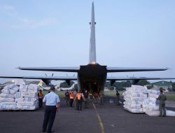 Kemenko Polkam Kirim Bantuan Kemanusiaan bagi Korban Bencana di Aceh