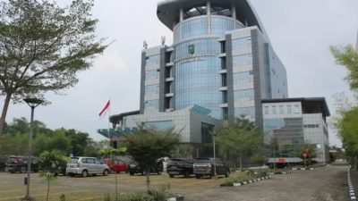 Tunda Bayar Rp.382 Miliar Masih Tersisa: BPKAD Sebut Tunggu Target Pendapatan, Padahal Plt Gubernur Riau Tegaskan Hutang Ini Wajib Dibayar