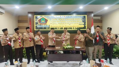 Perum Perhutani KPH Bondowoso Mengikutsertakan Anggotanya Pelatihan Pramuka