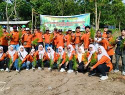 Perhutani KPH Bondowoso Perkuat Rehabilitasi Hutan melalui Penanaman Tanaman Pembangunan 2025