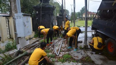 Polres Bondowoso mendukung Program Gerakan Indonesia Asri