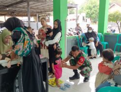 Babinsa Petung Dampingi Posyandu Balita, Dukung Tumbuh Kembang Anak Sejak Dini