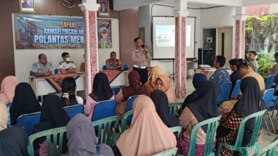 Polantas Menyapa : Polres Jember Gelar Safari Kamseltibcar Lantas Sosialisasikan Jalur Blackspot