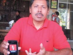 Rumah-Rumah Kecil di Balik Deretan Mobil Mudik