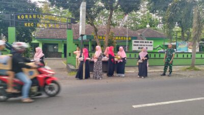 TNI Turun ke Jalan! Koramil Maesan Bagikan Ratusan Takjil, Bukti Kedekatan TNI dengan Masyarakat