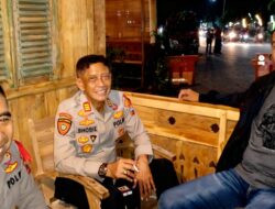 Wakapolres Bondowoso Turun Langsung ke Pos Pengamanan Ketupat, Pastikan Personel Siap Jelang Idulfitri