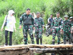 Dandim 0822 Terjun Langsung, Jadi Penggerak Pembangunan Jembatan Perintis Garuda
