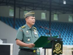 Perkuat Disiplin dan Soliditas Akmil Gelar Upacara Bendera dan Latihan Defile