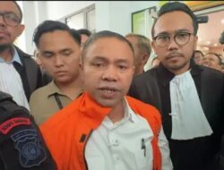 Lempar Tanggung Jawab di Meja Hijau: Abdul Wahid Serang Balik, UPT dan Sekretaris Dinas Dituding Dalang
