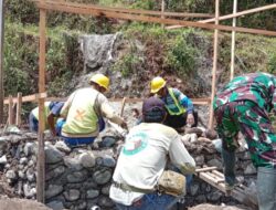 Jembatan Penghubung 2 Desa, 2 Kecamatan, 2 Kabupaten Mulai Terwujud
