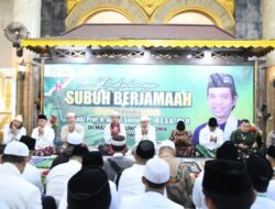Subuh Penuh Berkah di Bondowoso, Dandim 0822 Bersama Ribuan Jamaah Padati Masjid Agung At-Taqwa Bersama Ustadz Abdul Somad