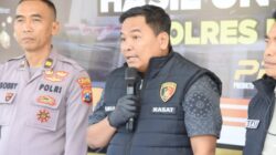 Konferensi Pers Polres Bondowoso, Tiga Tersangka TPPO dan TPPA Diamankan, Mobil Pengangkut TKI Ilegal Disita
