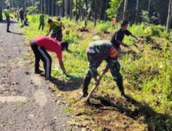 Babinsa 0822 Pimpin Karya Bhakti, Wujud Nyata Kebersamaan TNI dan Warga di Sumber Salak