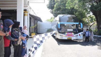 Pemberangkatan Rombongan Calon Jamaah Haji Pertama dari Sidoarjo