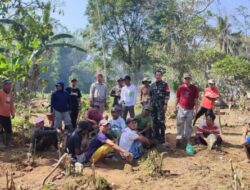 Babinsa Jumpong Turun Tangan! TPU Kumuh Disulap Jadi Bersih, Warga Terharu dan Semakin Kompak