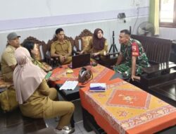 Babinsa Dampingi Data PKH Desa Petung Dikaji Ulang Untuk Keadilan Warga