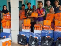Rumah Diterjang Puting Beliung, Babinsa Jetis Kawal Bantuan BPBD untuk Warga Plalangan
