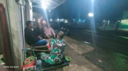 Komsos Humanis Babinsa Wringin, Serka Rianto Pererat Silaturahmi dengan Warga