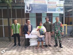 Babinsa Prajekan Kidul Dampingi Penyaluran Bibit Padi M70, Perkuat Ketahanan Pangan Desa