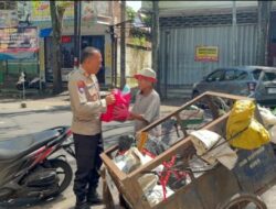 Jubah Polres Bondowoso Tebar Kepedulian, AKP Didik Sugiarto Turun Langsung Bantu Warga